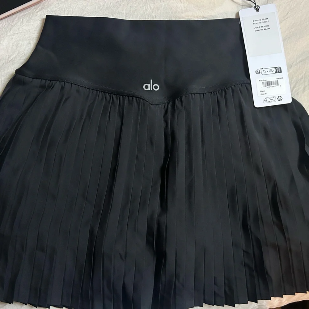 Alo Skirt